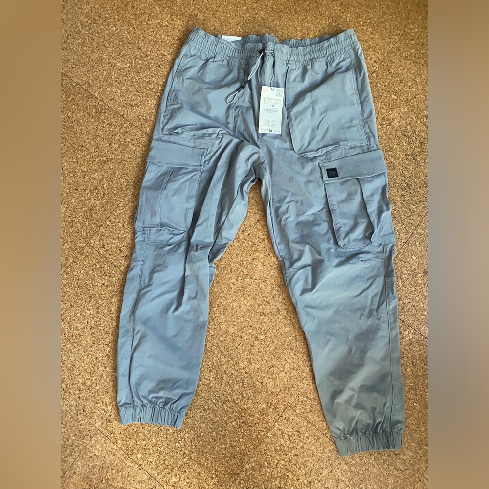 NWT Zara men’s XL joggers